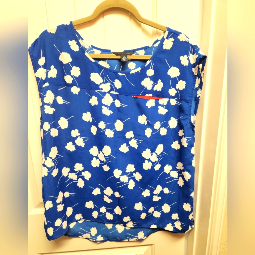 Tommy blouse with red pocket